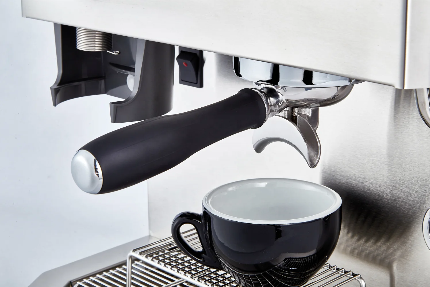 15 bar Professional Semi-automtic coffee maker commercial use Espresso coffee machine with built in grinder