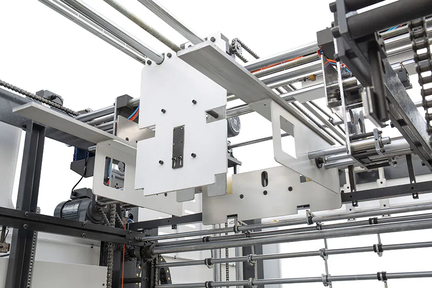 Automatic paper carton box flip flop stacking machine