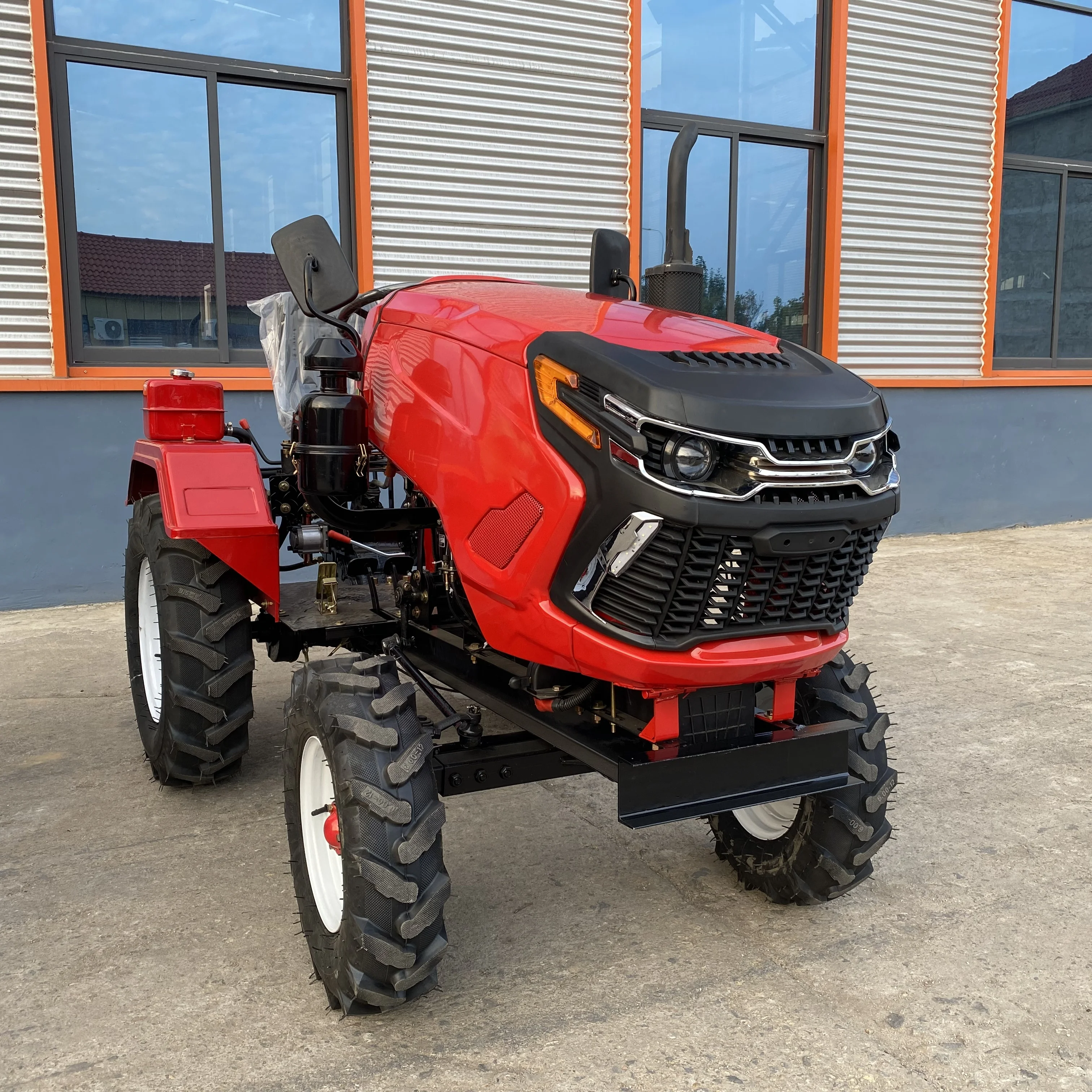 Wholesales Manufacturer mini tractor China made 4WD Agriculture tractor Cheap Price tractor with Air Conditinal Cab