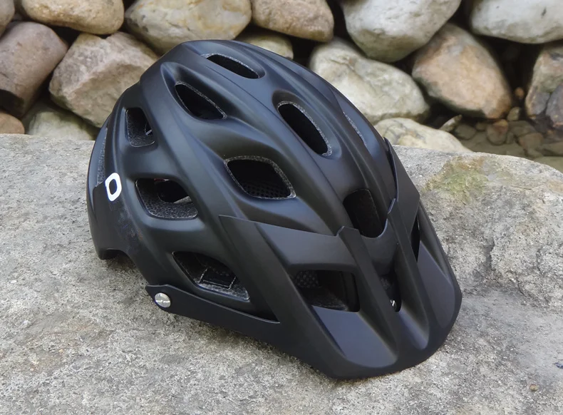 Helmet Gear Outdoor Lightweight FAST Paintball CS SWAT Riding helmet