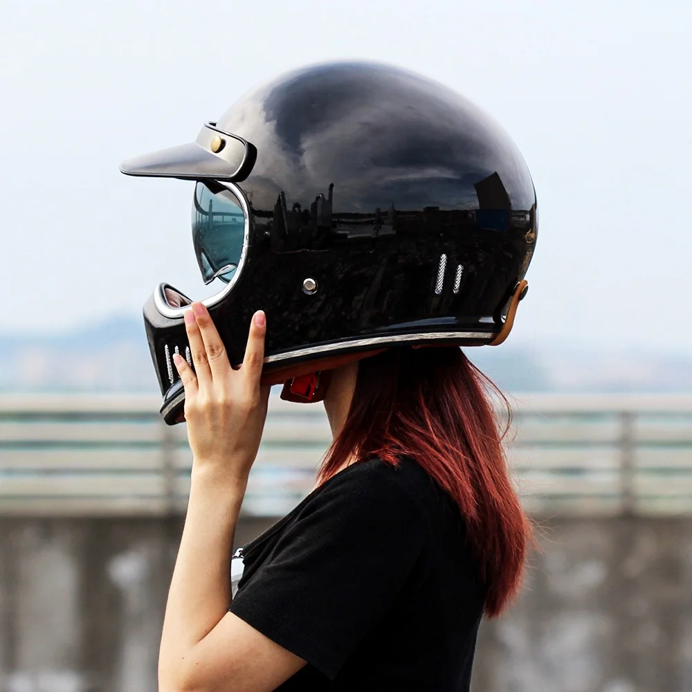 Full Face Motocross Helmet Men Women Vintage Street Moto Helmet DOT Approved Scooter Moto Helmet Warm Snowmobile Accessories