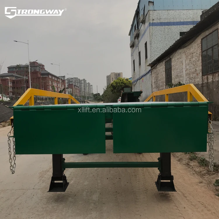 Loading ramp of hydraulic container on 10-ton mobile unloading platform of boarding axle