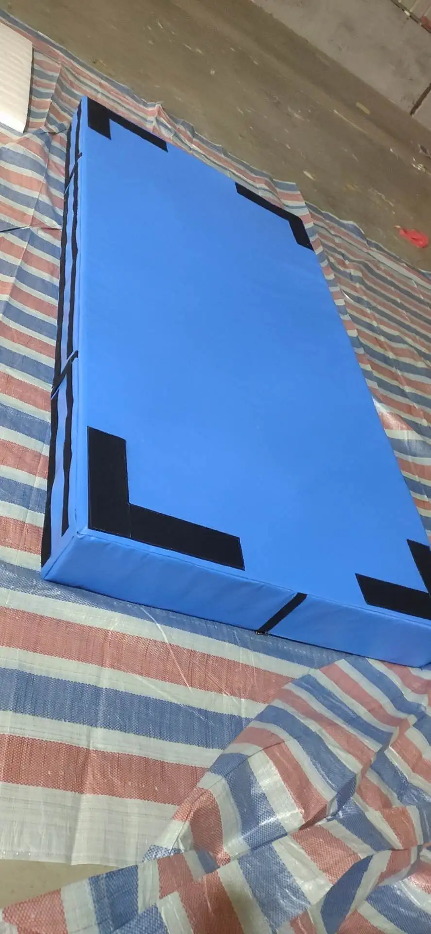 Factory high quality large crash mat large foam pit mat gymnastic landing mat for cheerleading exercise exported USA