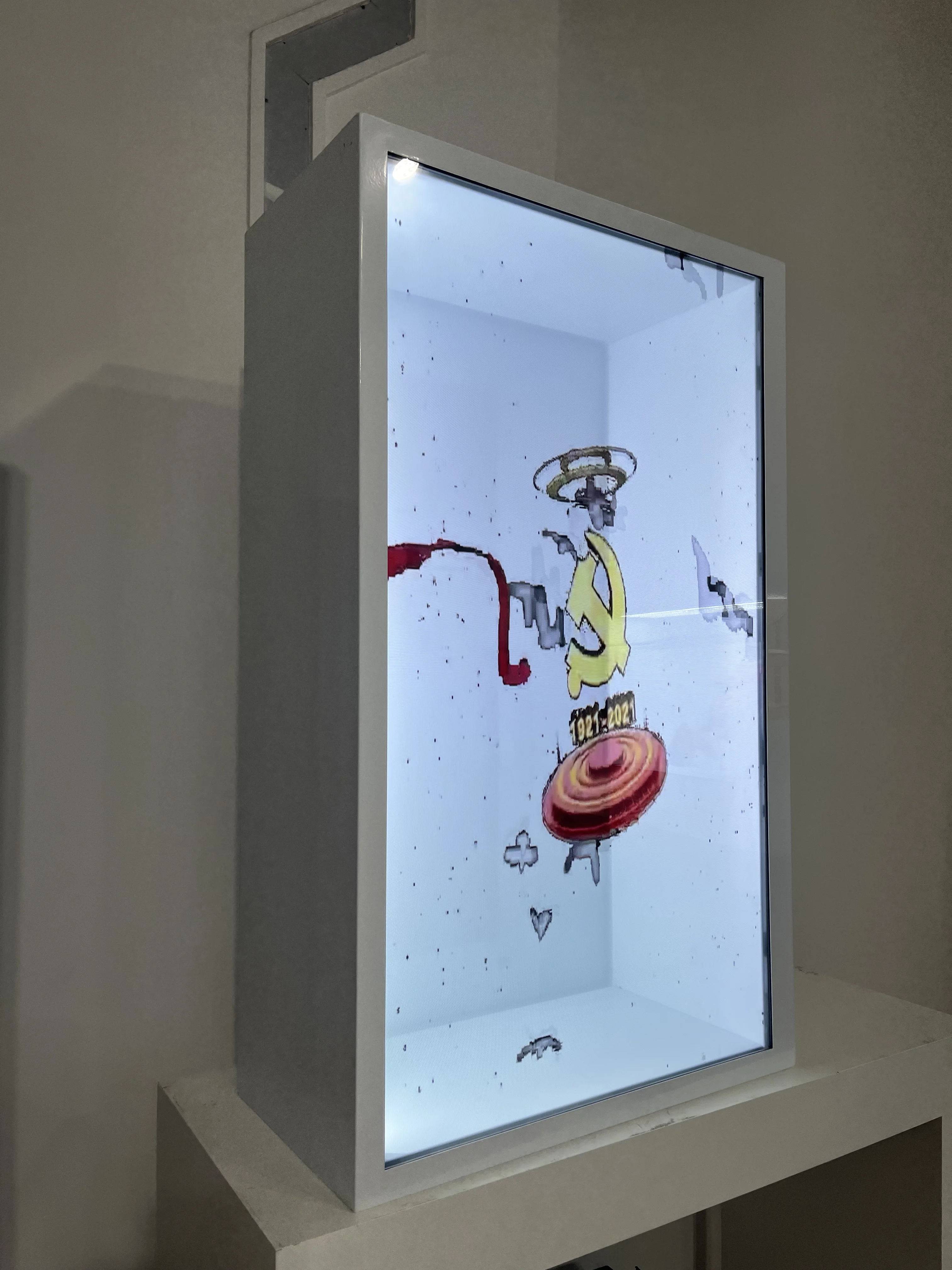 Hot Sale 55 Inch High Resolution And High Brightness Jewelry Transparent LCD Display Screen Showcase