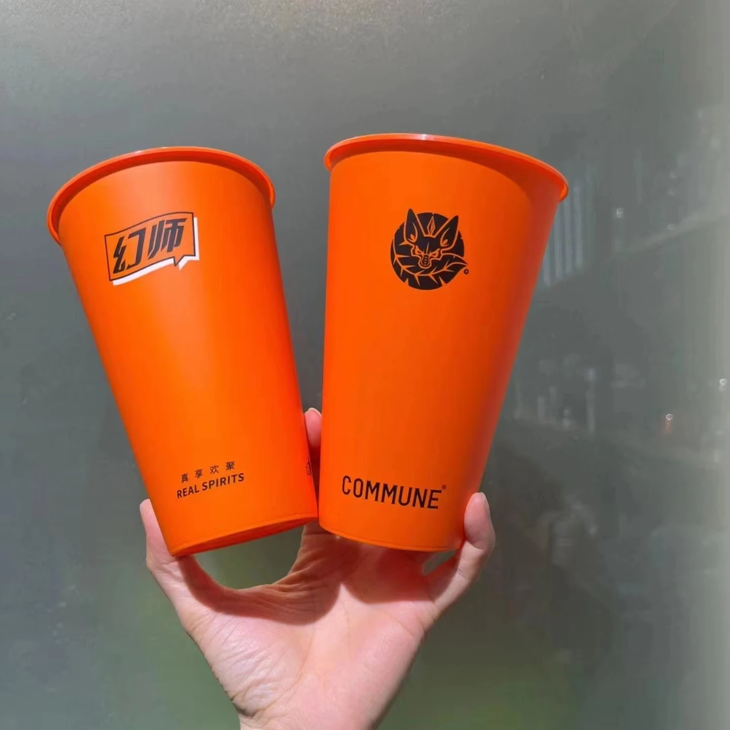 Jagermeister классический стиль Прочный Пластиковый кулер для напитков коробка свадебных рождественских вечеринок с стеклянным ведром вина по желанию крышки
