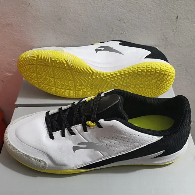men fashion football shoes outdoor soccer shoes for men style soccer boots shoes footballing