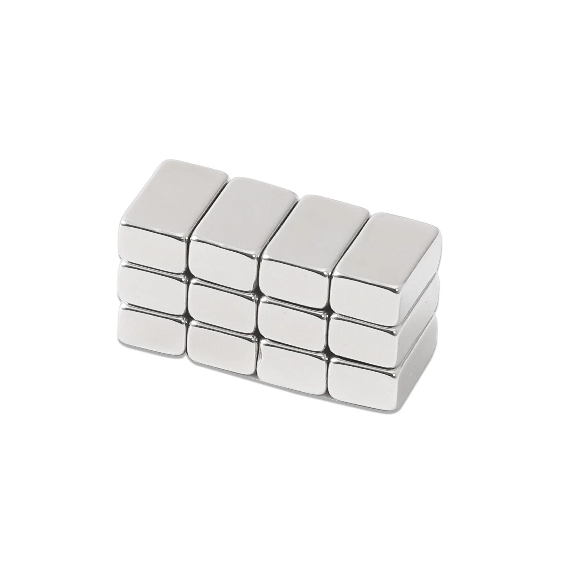 12 Pcs Nail Small Brick Magnet Crocodile Snake Cat Eye Magnet Multi-Functional Block Powerful Magnet DIY Manicure Nail Art Tool