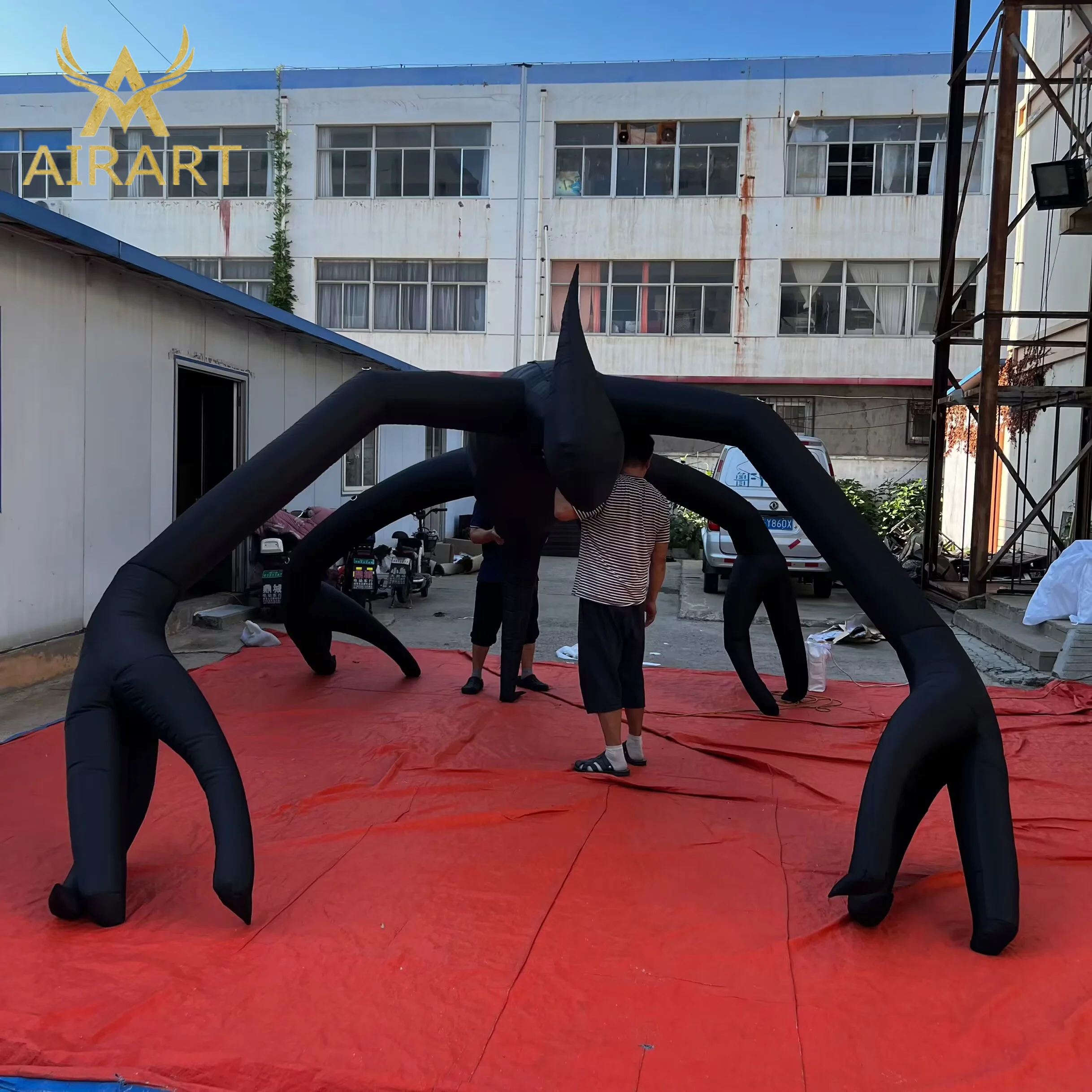 New style giant inflatable black saucerman crayfish monster,customized inflatable ant monster model for Halloween stage prop
