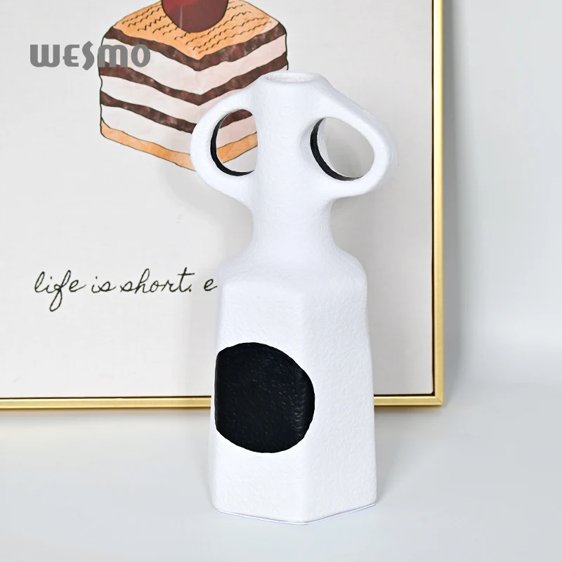 Modern Decorative Objects Tabletop Vase Simple Style Geometric Aesthetics Design White Black Resin Vase for home decor