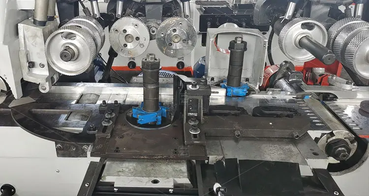 6 Axis Four 4 Side Planer Moulder Woodworking Four Sided Wood Thicknesser Planer Moulder 6 Head Four Side Planer