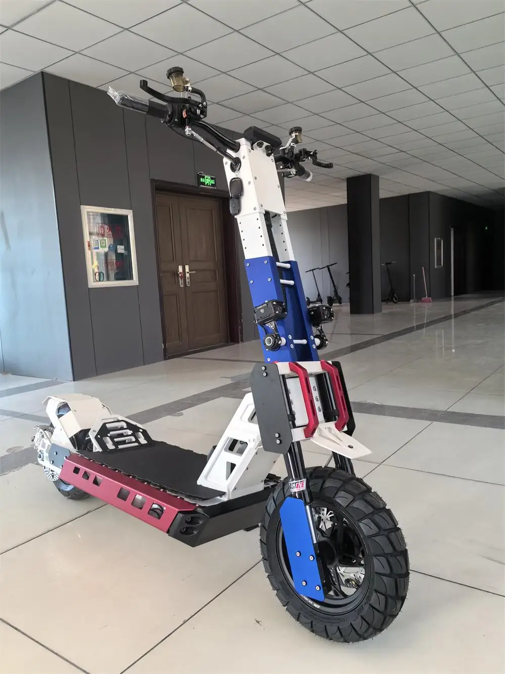 2024 New 72V52A Super Power fast scooter with 120KM/H 150KM range new design two wheel scooter for high speed way