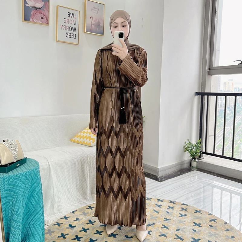 Hot Sale Elegant Maxi Dress Ladies Muslim Pleated Women Long Dress Abaya Women Muslim Dress Dubai
