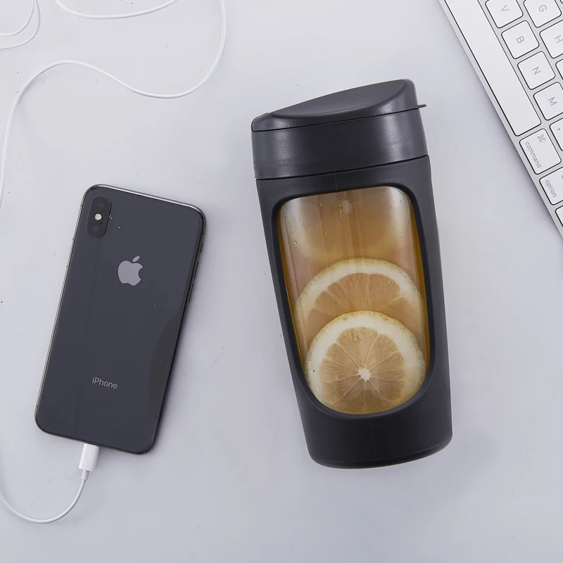 New Design Plastic Sport Fruit Infuser Soft Drink Juice Water Bottle