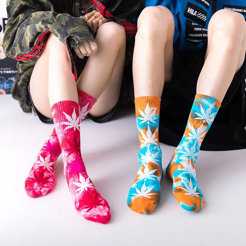 2022 Leaf Unisex Cotton High Socks Men Women Colorful Hemp Maple leaves Hip Hop Athletic Sports High Tie Dye Crew Weed Socks