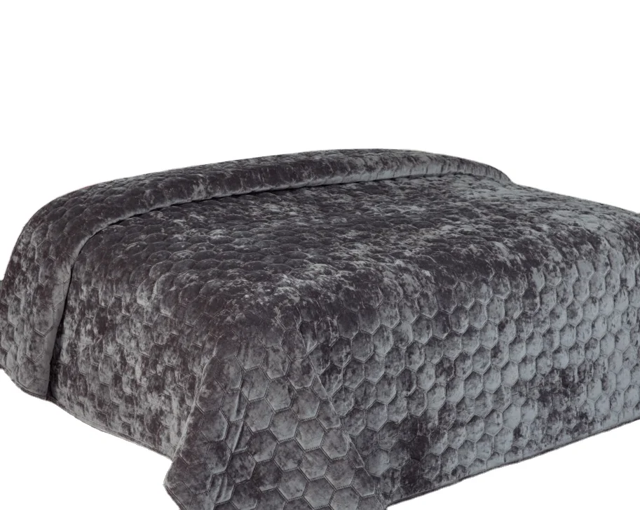 Smooth velours velvet quilt luxury bedding sets popular style coverlets bedspread for all season
