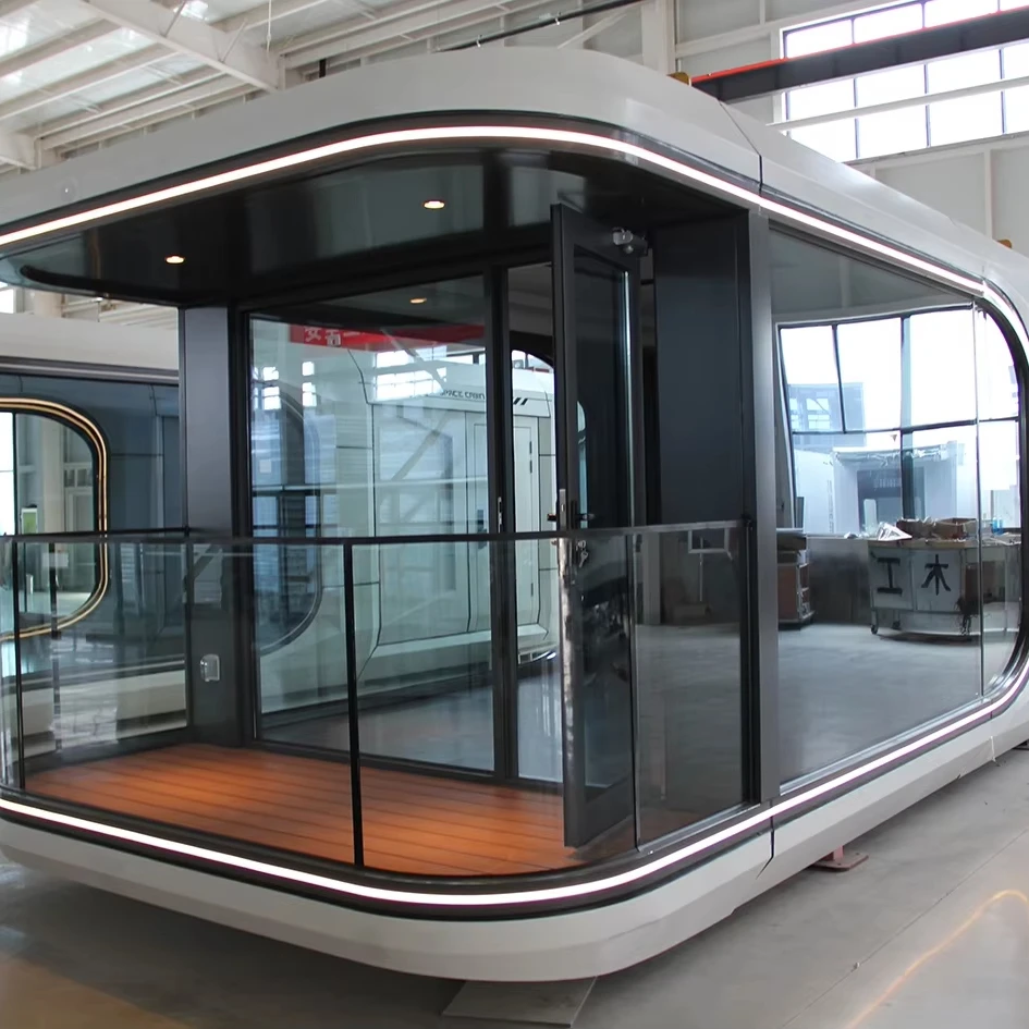 Economic Movable Prefab 2 bedroom Prefabricated Capsule Hotel 20 40ft Cabin Container House for wholesale