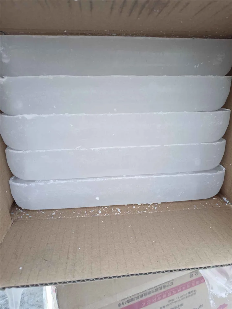 High Quality Fully refined paraffin wax 60/62 kunlun brand 25kgs/carton