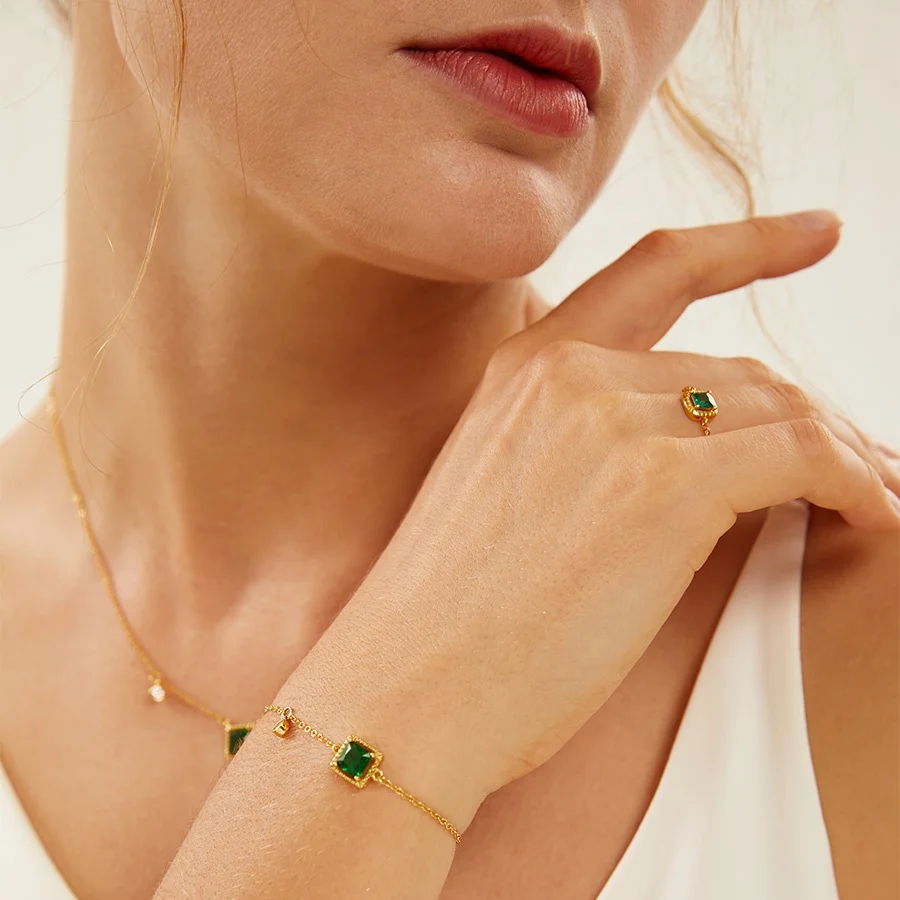 Fashion Luxury Design Custom Charm 925 Sterling Silver Jewelry Gold Plated Emerald Green Zircon Bracelet For Ladies