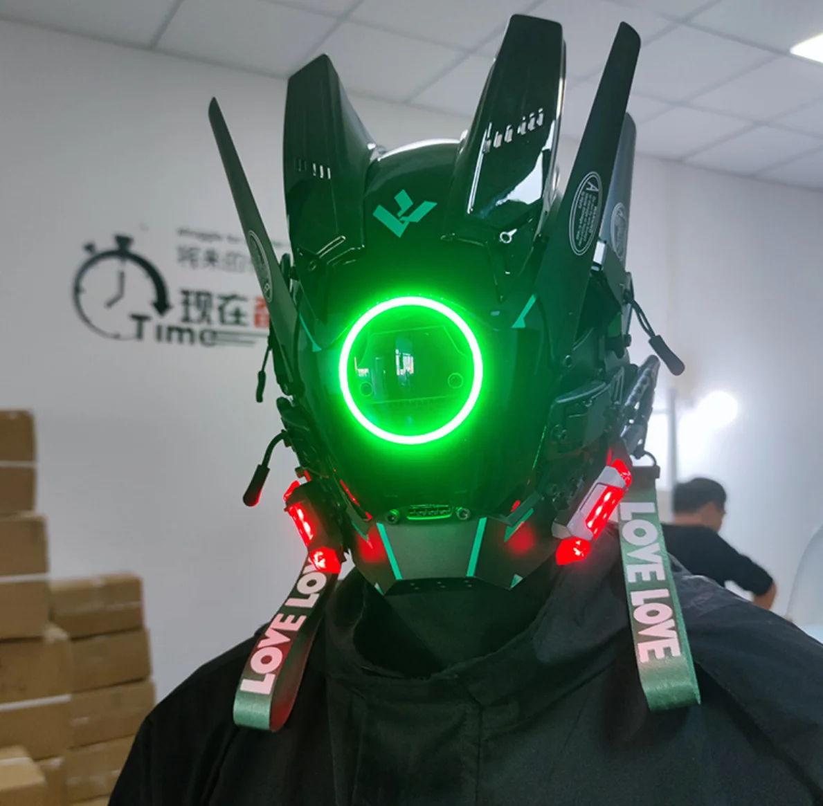 Guangzhou Namchi Hot Sale Amazing Robot Helmet Led Change Face Costumes Robotic Cosplay Costume Cosplay Suits
