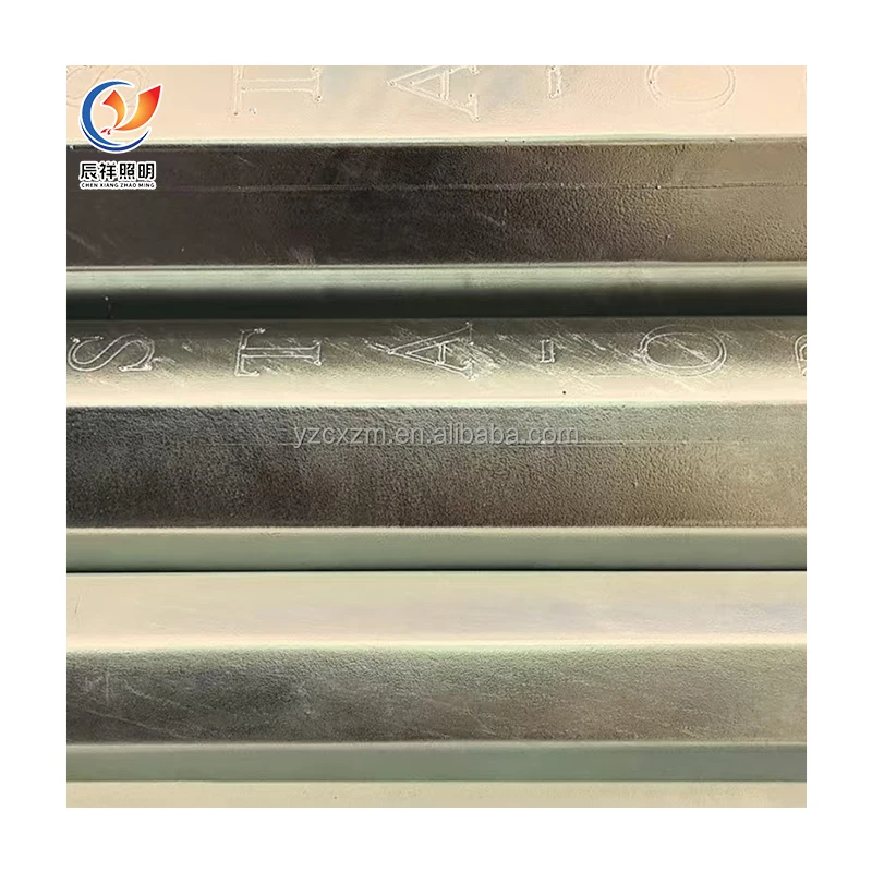 Cheap price 8 meter height aluminum iron galvanized outdoor highway street light pole