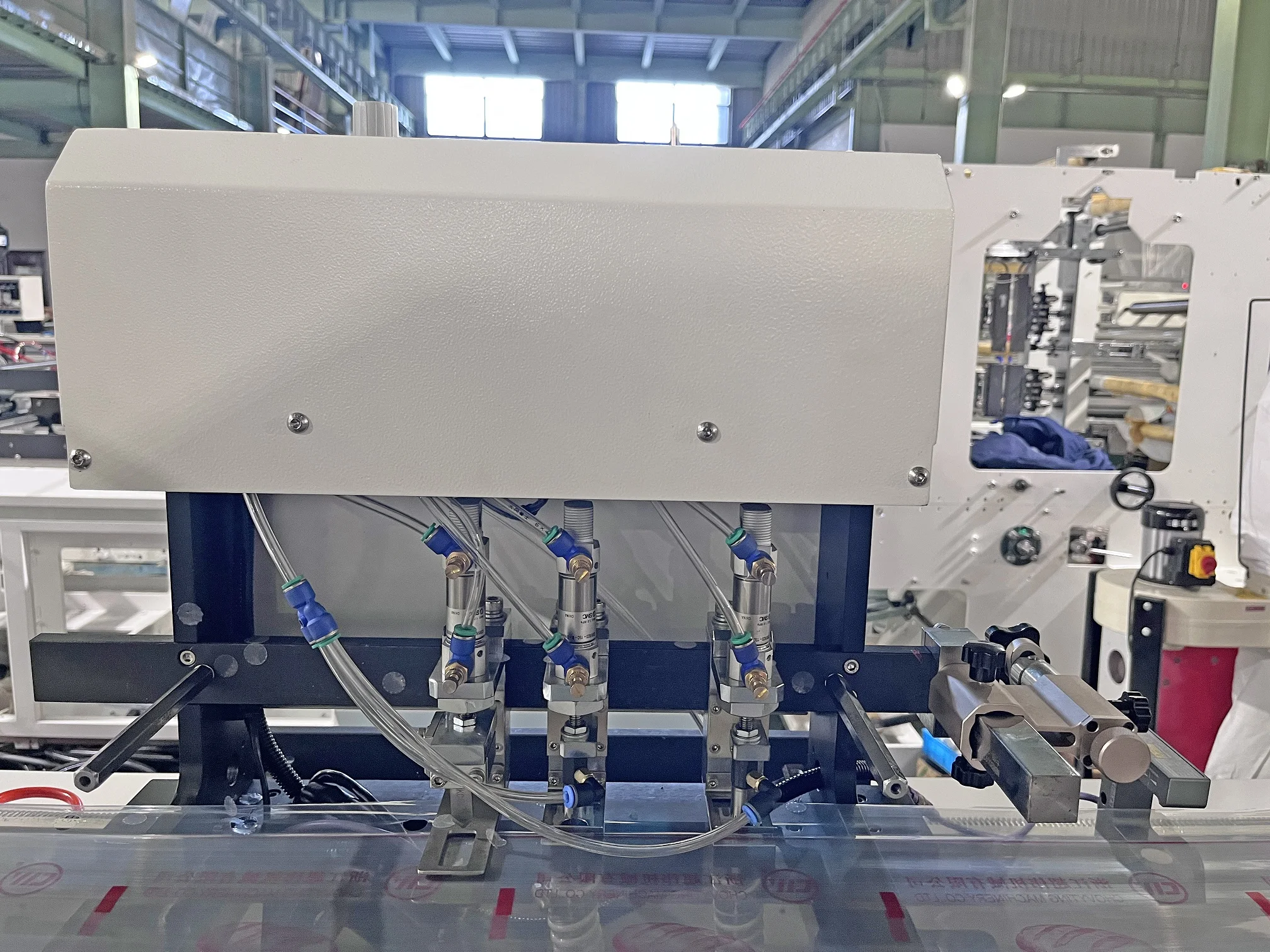 New arrival high speed side seal rotary windmill vacuum arms collection wicket bread bag making machine