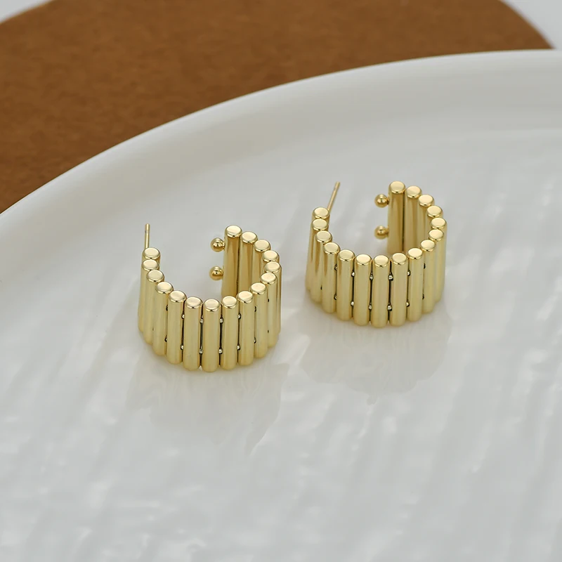 ED897542 S925 Silver Needle South Korea East Gate Outlier Design Irregular Smooth Earrings