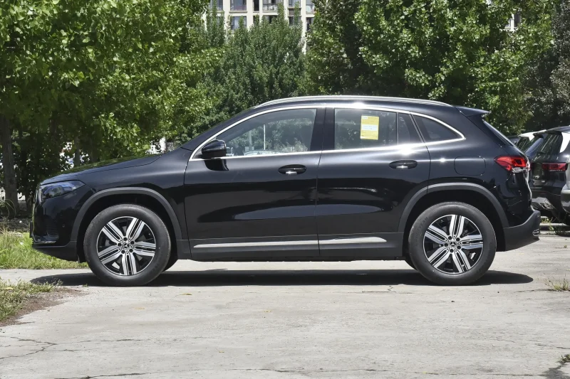 2022 Hot luxury family Mercedes electric cars SUV Mercedes EQA 260