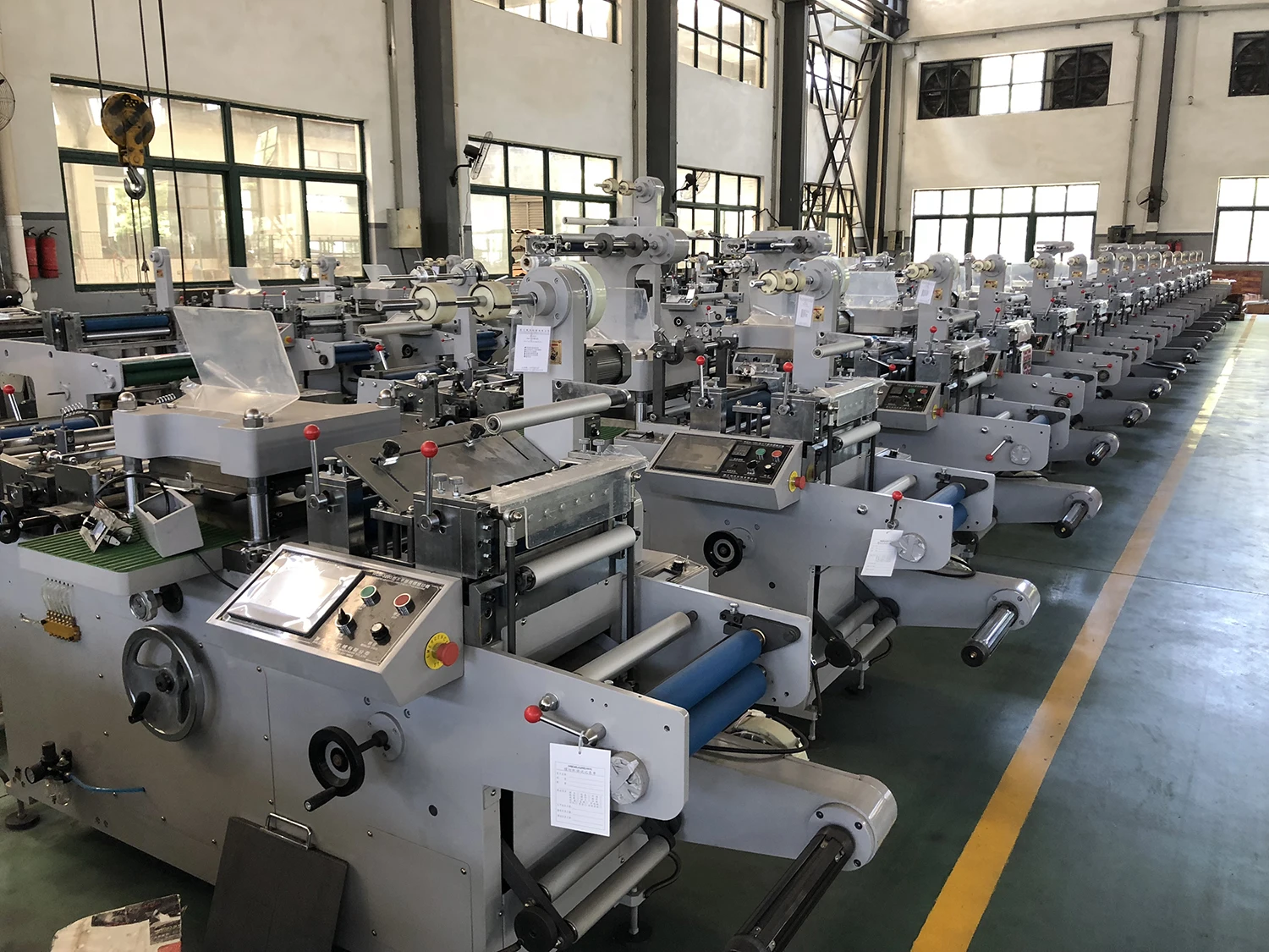 WQM-320G Automatic Flatbed Label Die Cutting Machine with Hot Foil Stamping Device