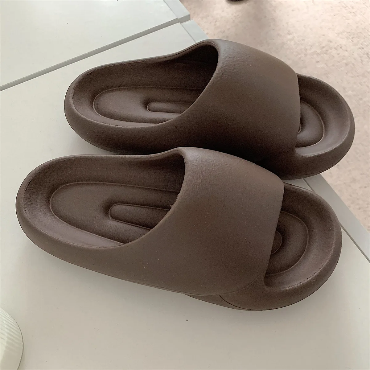 RTS Wholesale High Quality Cheap House In Door Slippers Slides Slippers Couples Comfortable Full Eva Slippers For Women