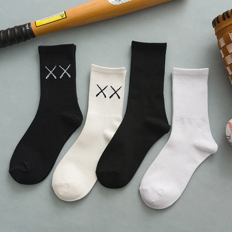 
Wholesale Spring And Summer Black And White Classic Business Men Socks Trendy Couple Socks Solid Color 
