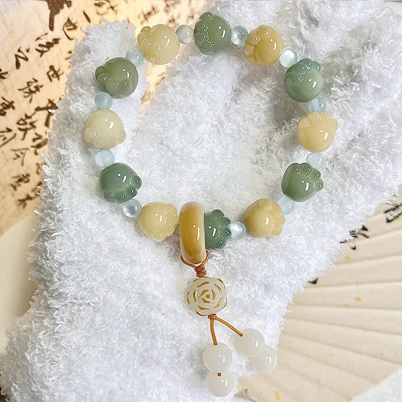Bodhi Seed Beaded Bracelet Cute cat claw shaped bead elastic rope bracelet for women and little girls Chinese style jewelry