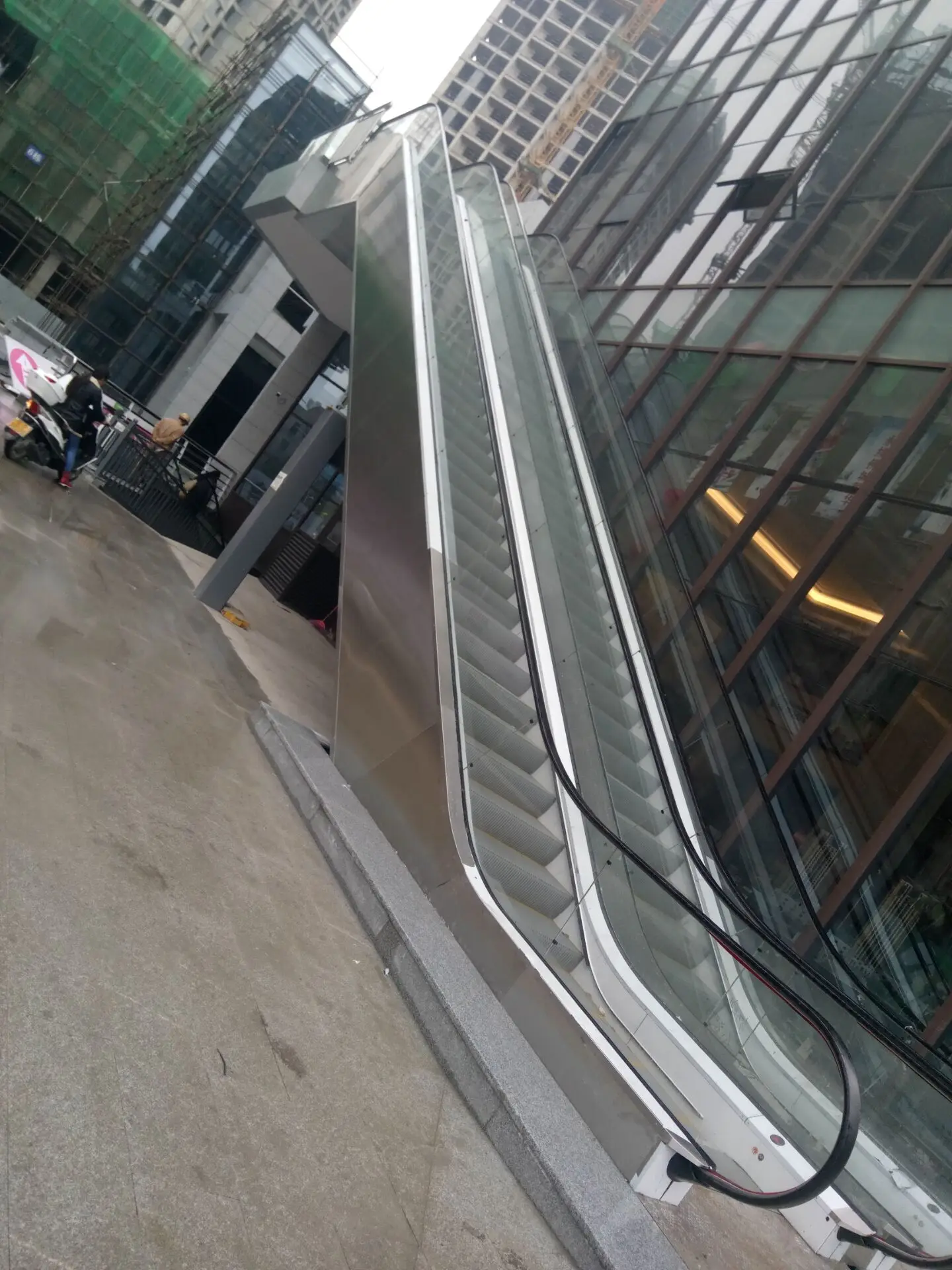 Foshan Fuji Escalator Manufacturer Cheap price commercial and public waterproof outdoor escalator price