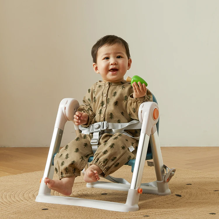 Wholesale Cheap Plastic Chair for Kids Toddler Eating Training Foldable Portable Baby Feeding Chair with Dining Tray