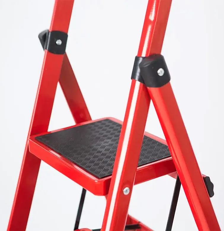Popular 4 Step Red EN 131 Foldable Steel Domestic Ladder with Handrail
