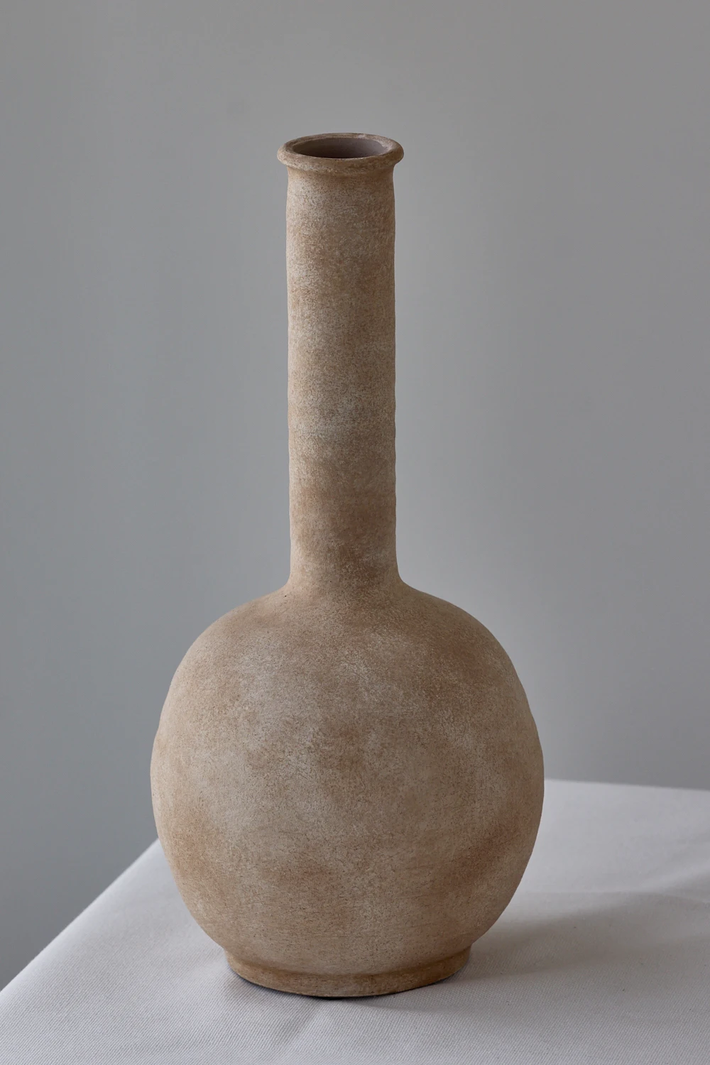 New popular clay pot shape Scandinavian style ceramic decorative vase modern design vase desktop decorative vase