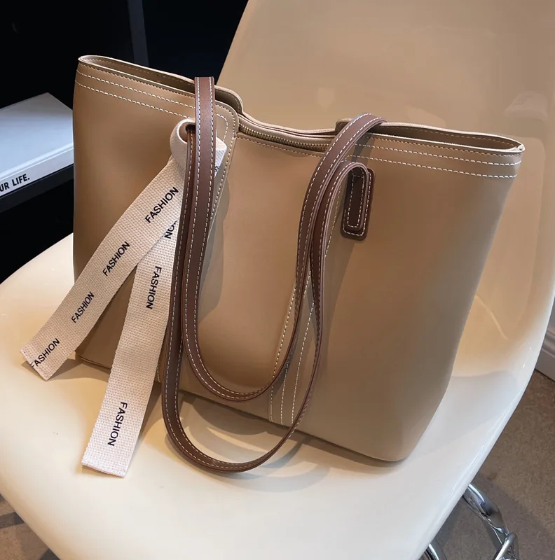 RU Fashion Handbag Large Capacity Shopper Bag 2024 New Popular Solid Color Leather Tote Bag Women Hand Bag Supplier