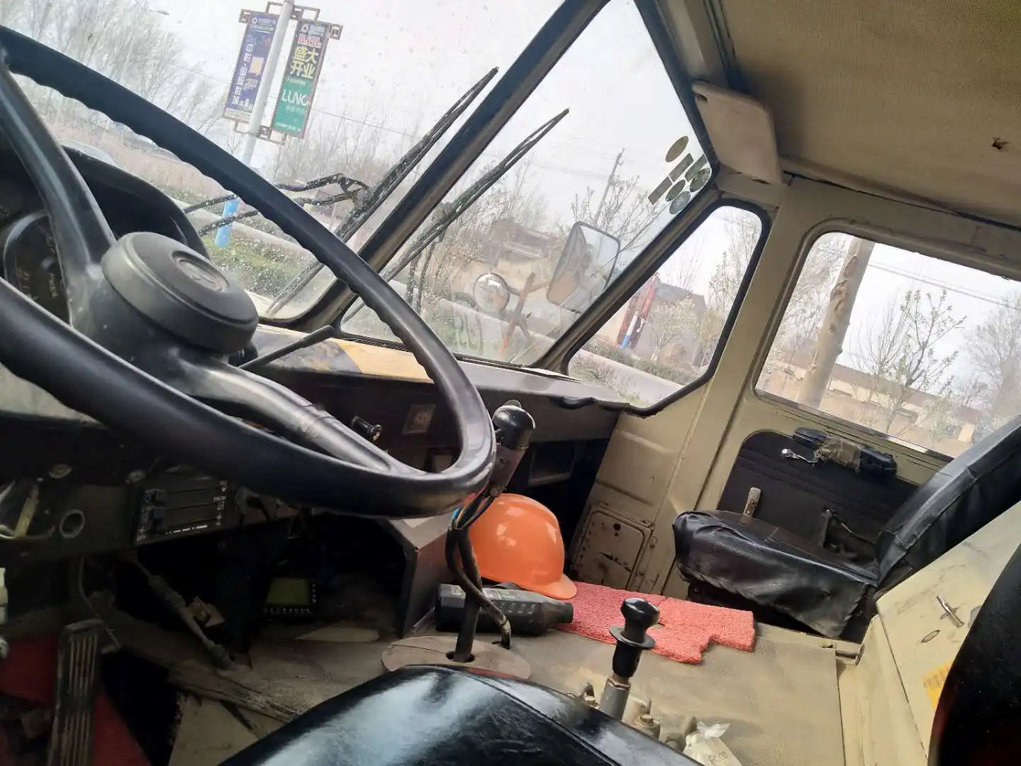 Heavy Duty Used  Kato NK500E Crane Truck Mobile Truck Crane For Sale