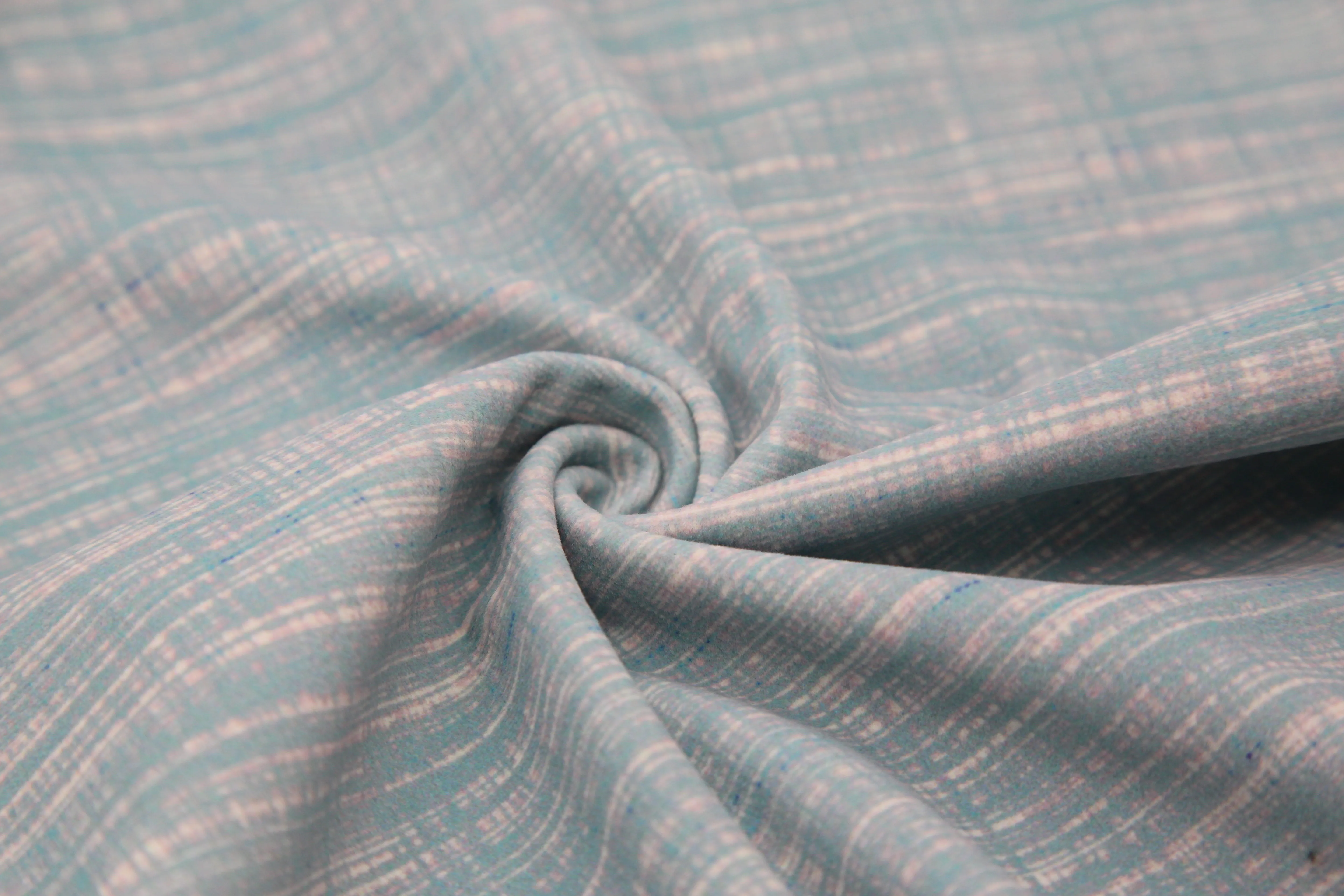 Different Types Of Digital Printing Polyester Knit Fabric And Stripe Velvet Fabric