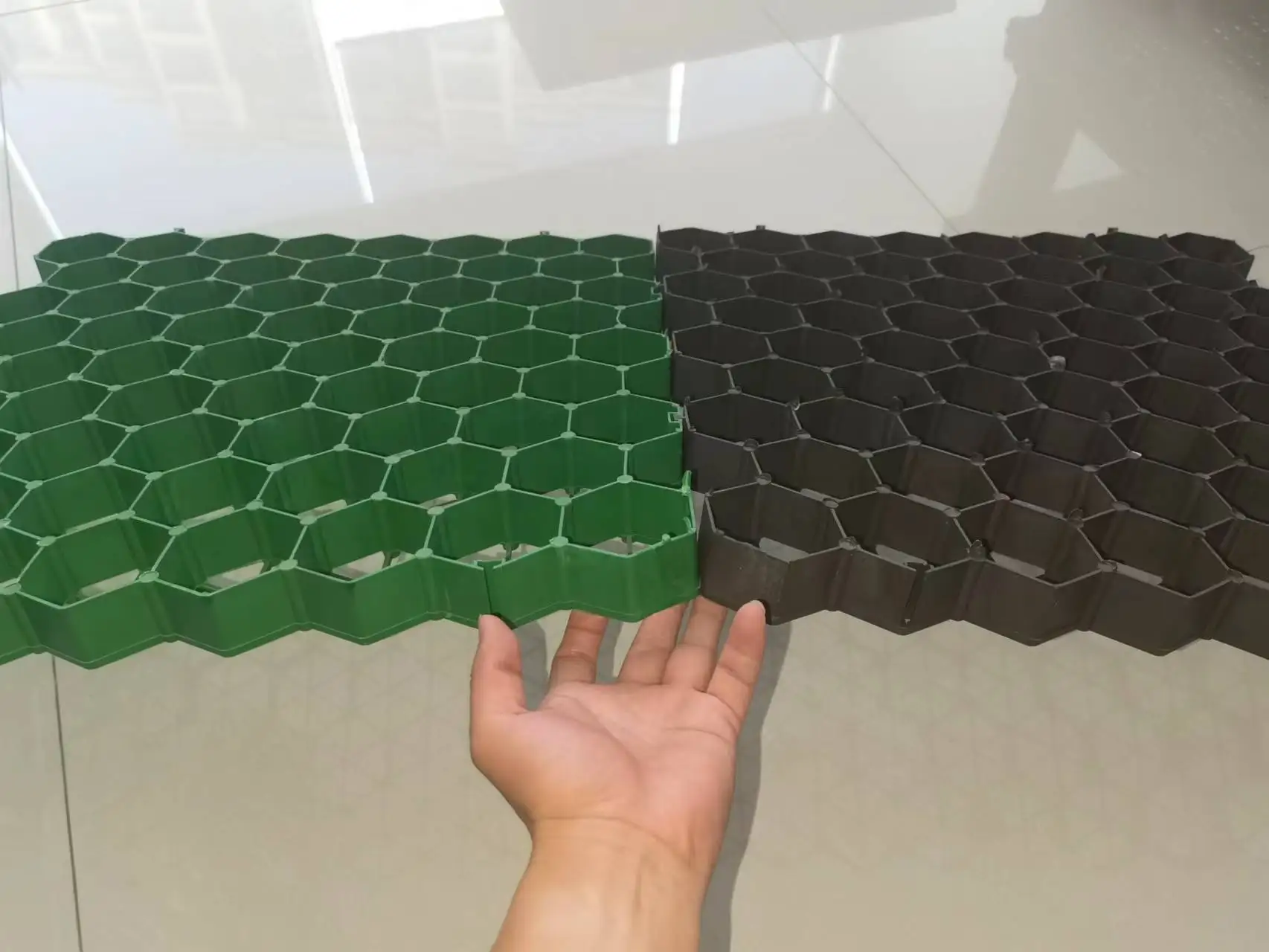 HDPE+PP Grass Lawn Grid Plastic Car Driveway Lawn Paving Reinforcement Planting Grass Paver Grid for driveway pavers