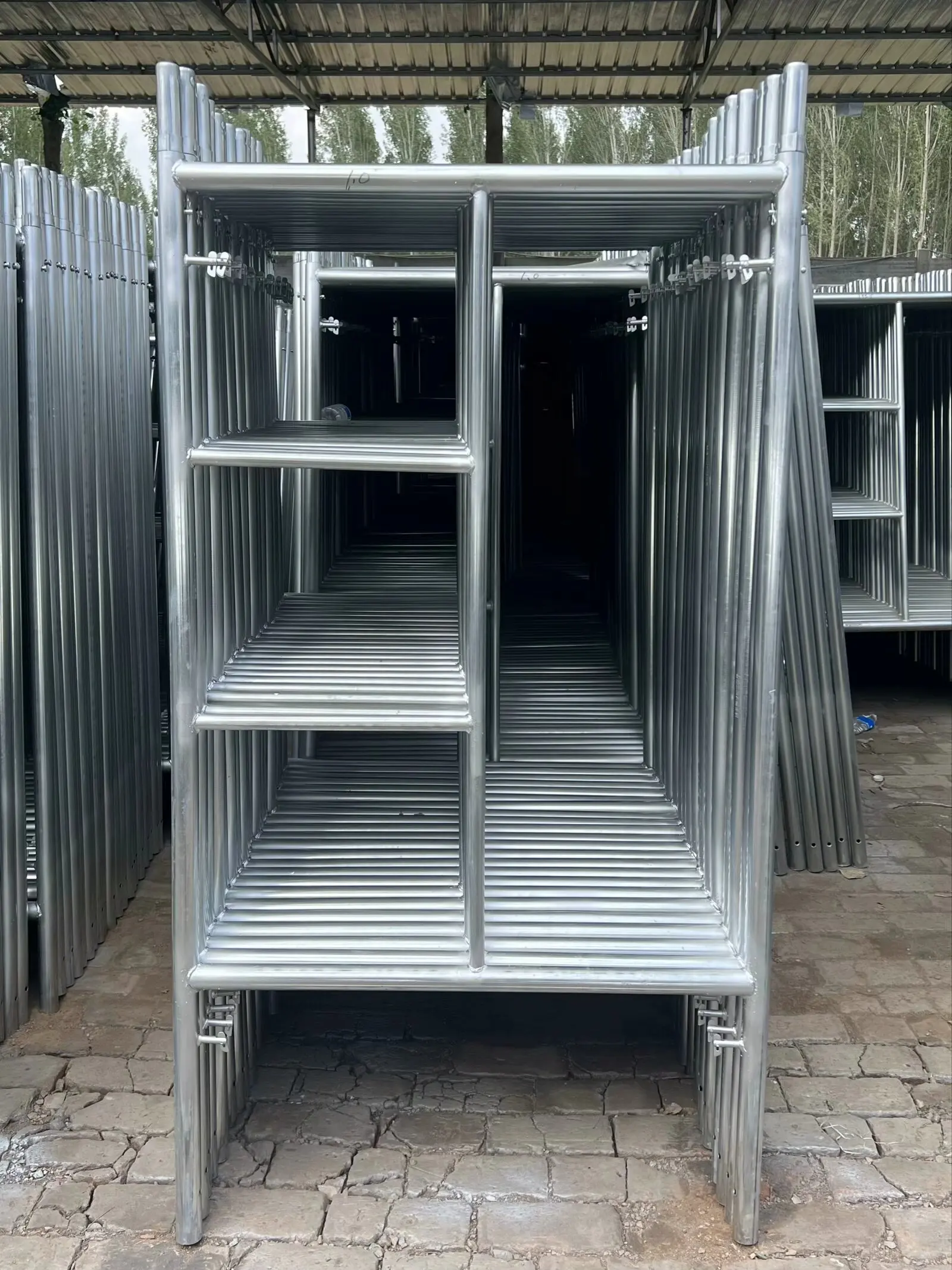 Factory High Quality Mobile Tower scaffolding H Frame Scaffold Construction Modern Design Style Walk through Frame galvanized