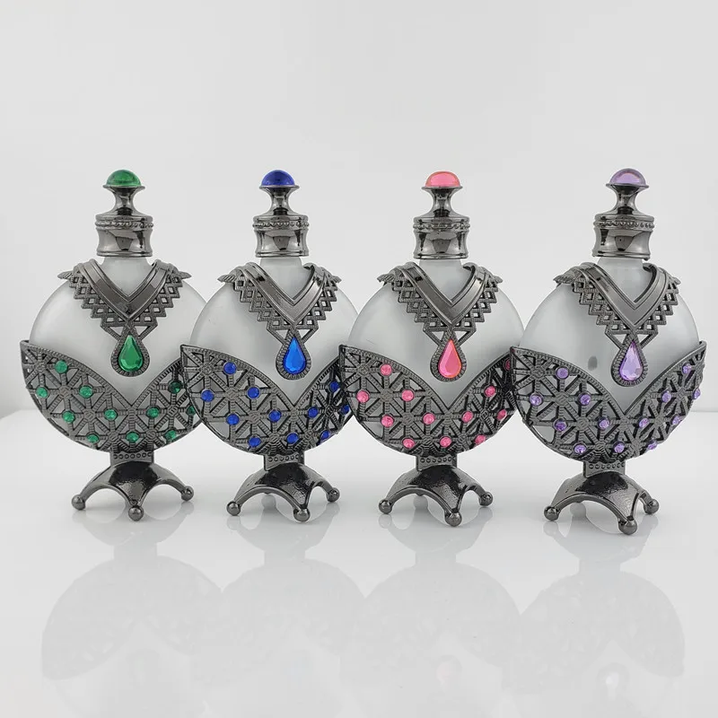 Wholesale Gold Arabic Perfume Oil from Dubai Lasting Attractive Cosmetic for Ladies with Engraved Glass Surface