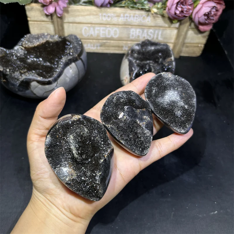 wholesale Natural Crystal Craft Black Druzy Geode Septarian Gemstone Heart Septarium Egg For Decoration