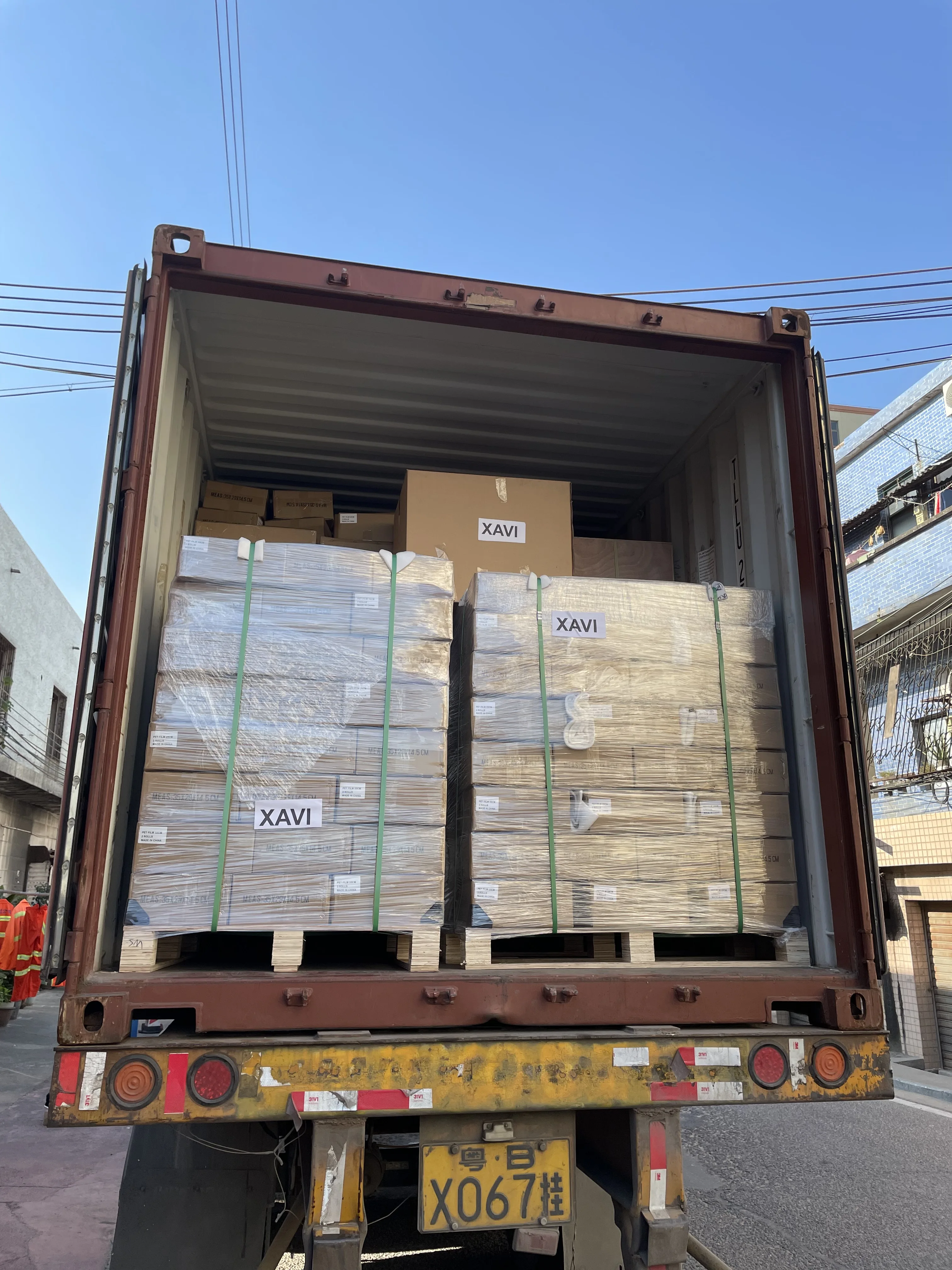 Customized Dtf Film Hot Peel 75U Thickness Transparent Pet Film Digital Inkjet Tshirt Uniform Sportswears Printing