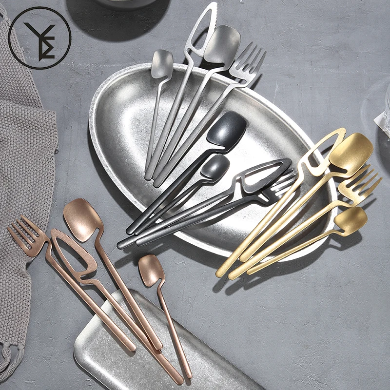 4pcs Gold Spoon and Fork Knife Hanging Cutlery Antique Full Stainless Steel Cutlery Set