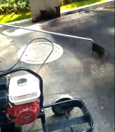 Roadway Resurfacing Mini Emulsified Asphalt Spreader