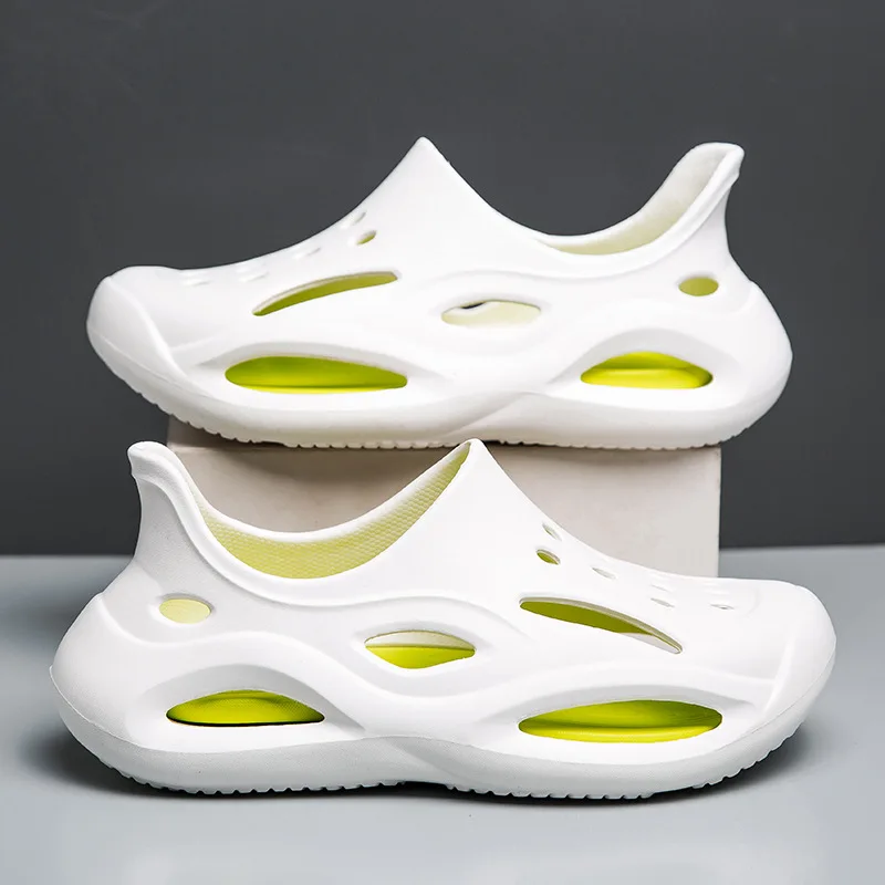 Мужские пляжные сандалии с закрытым носком