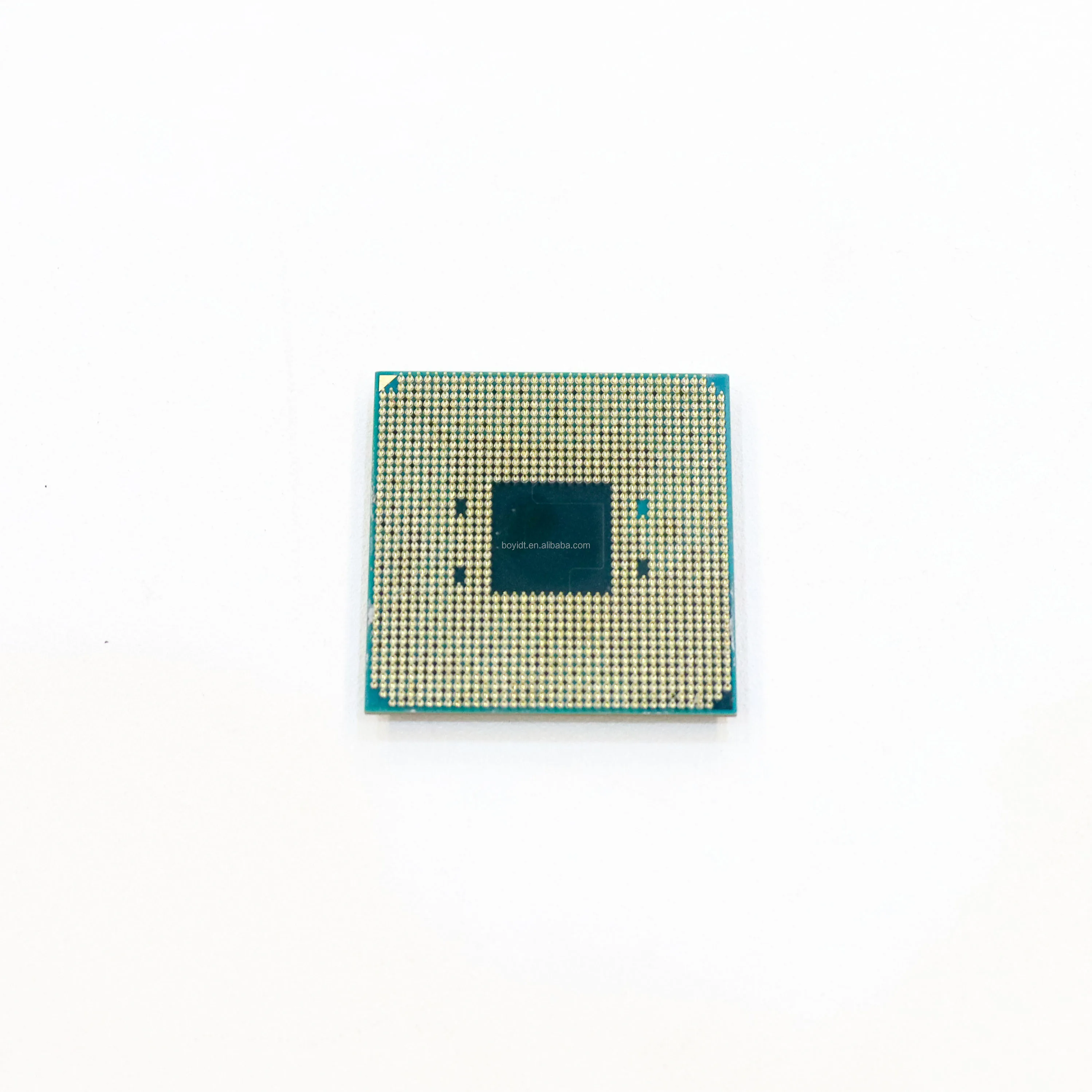 Factory Wholesale AMD R5 2400G 3.6 Ghz Quad Core DDR4 Cpu Processor Ra deon Vega 11 Graphics Card Am4  Desktop Cpu Process cpu