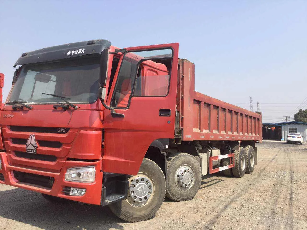 Sinotruck Howo Dump Truck Heavy Weight Sand Tipper Used
