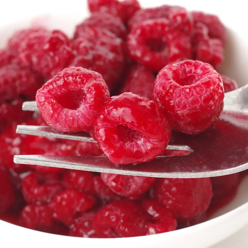 IQF Organic Whole Sweet Raspberries Bulk Frozen with Cube and Ball Patterns Carton Packaging
