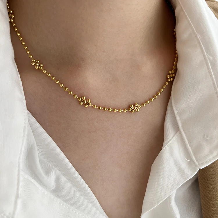 Stainless Steel Beads Chain Small Flower Necklace 18K Gold Plated Choker Necklaces for Women Non Tarnish Minimalist Jewelry 2022